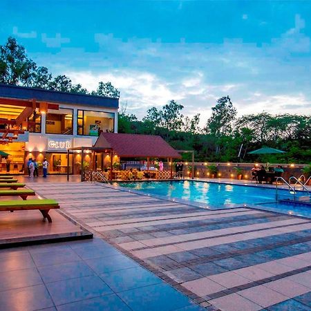 Vits Shalimar, Ankleshwar Hotell Exteriör bild