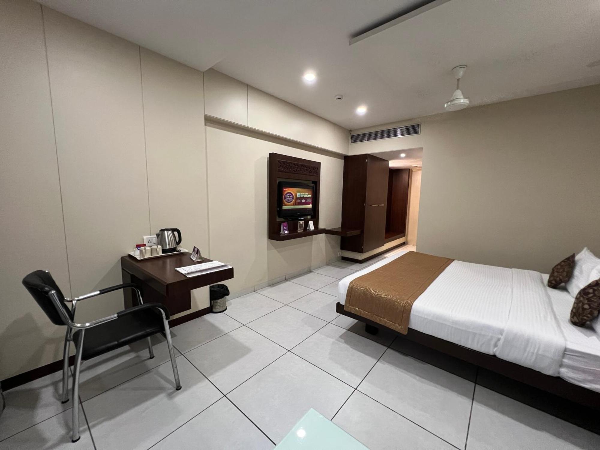 Vits Shalimar, Ankleshwar Hotell Exteriör bild