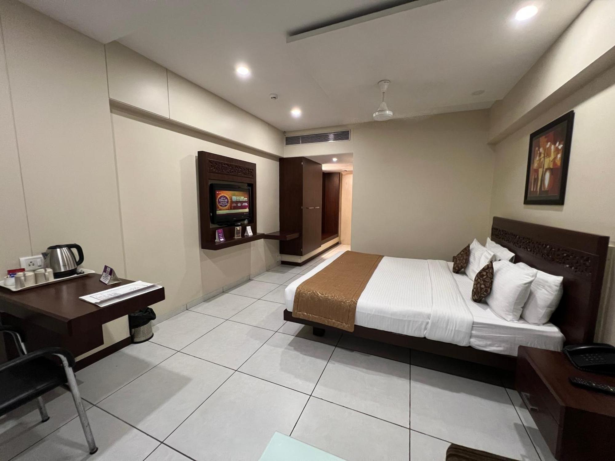 Vits Shalimar, Ankleshwar Hotell Exteriör bild