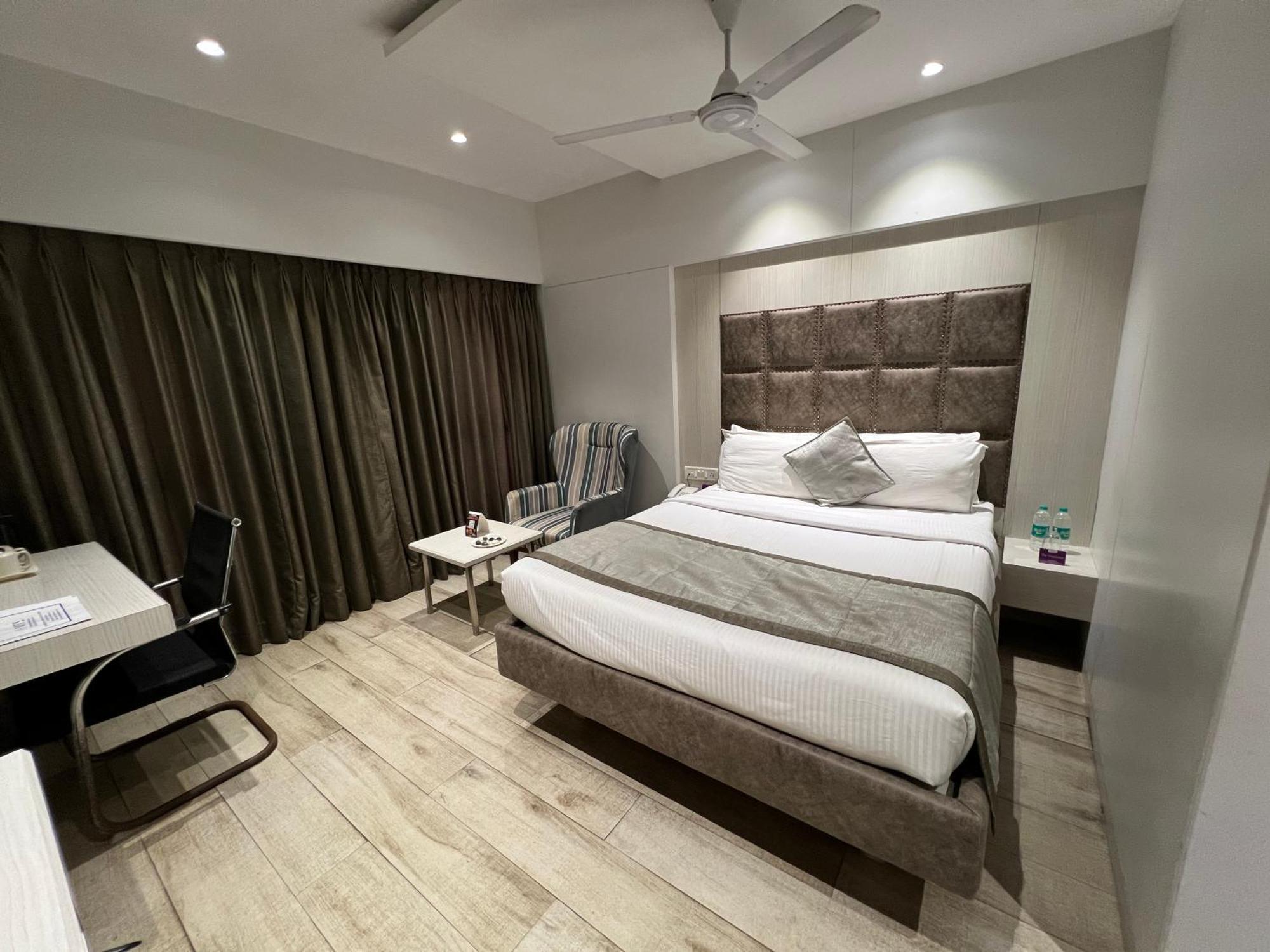 Vits Shalimar, Ankleshwar Hotell Exteriör bild