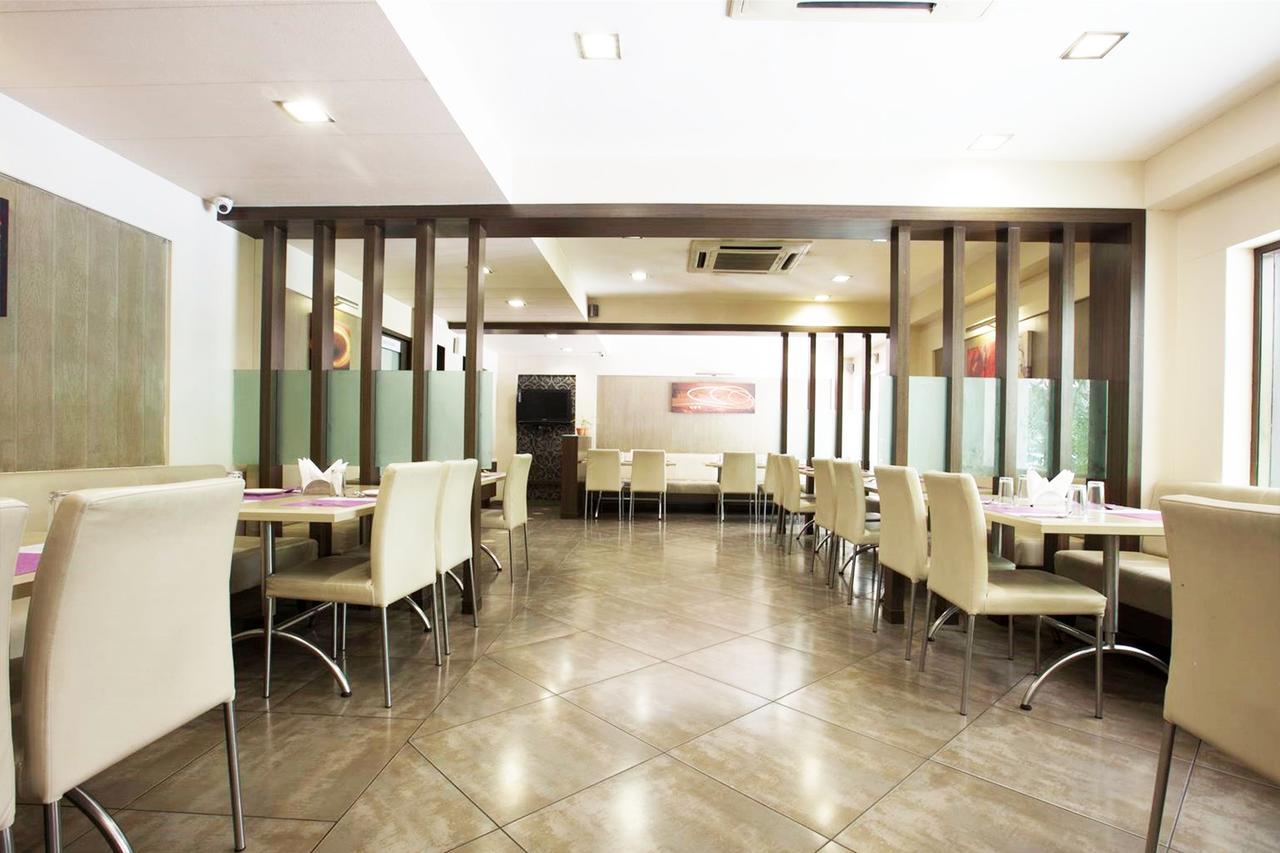 Vits Shalimar, Ankleshwar Hotell Exteriör bild